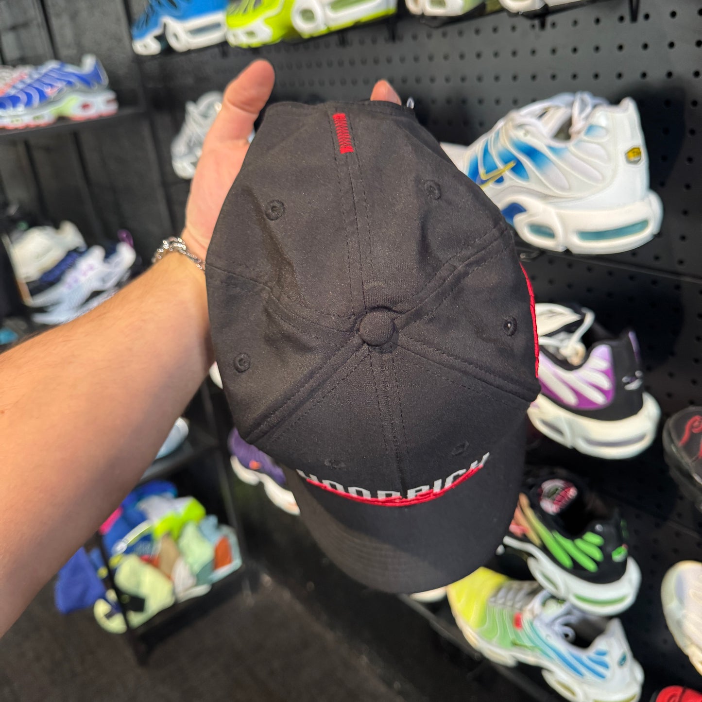 Hoodrich Script Cap 'Black Red White' (Second hand)