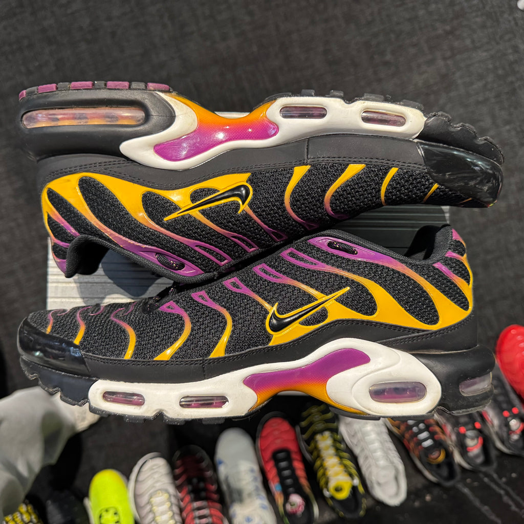 Nike Air Max Plus TN 'Black University Gold Viotech' (Second hand)