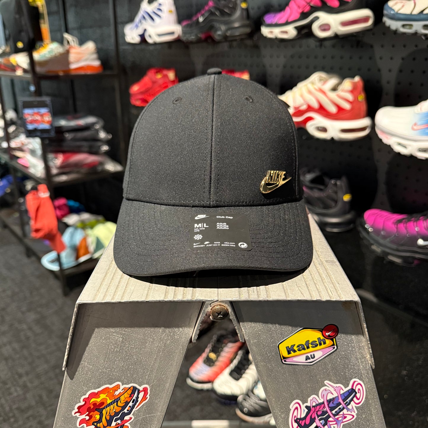 Nike Club Cap 'Black Gold Metal Swoosh'