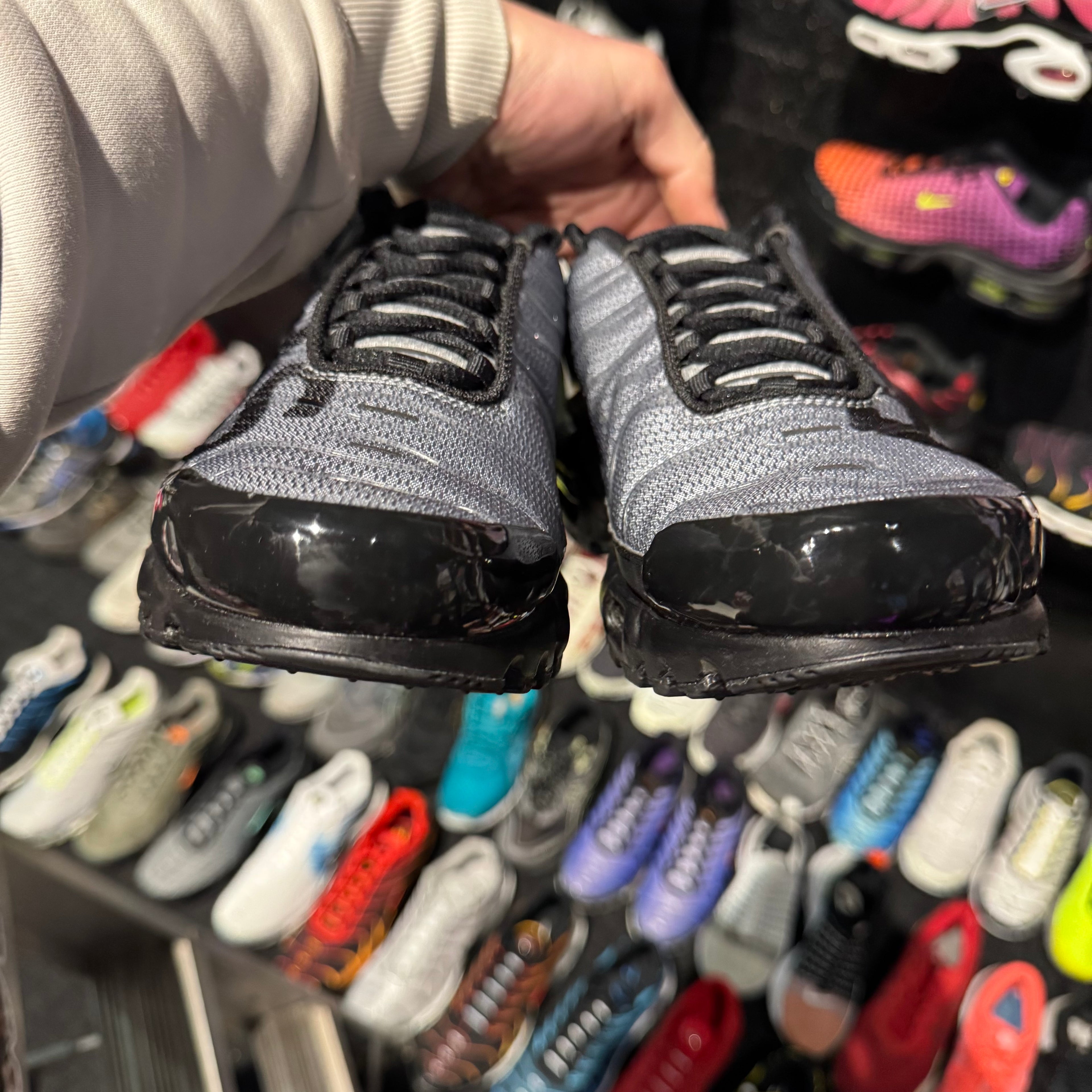 Paris Saint Germain x Nike Air Max Plus TN 'Black Particle Grey' (Brand New)