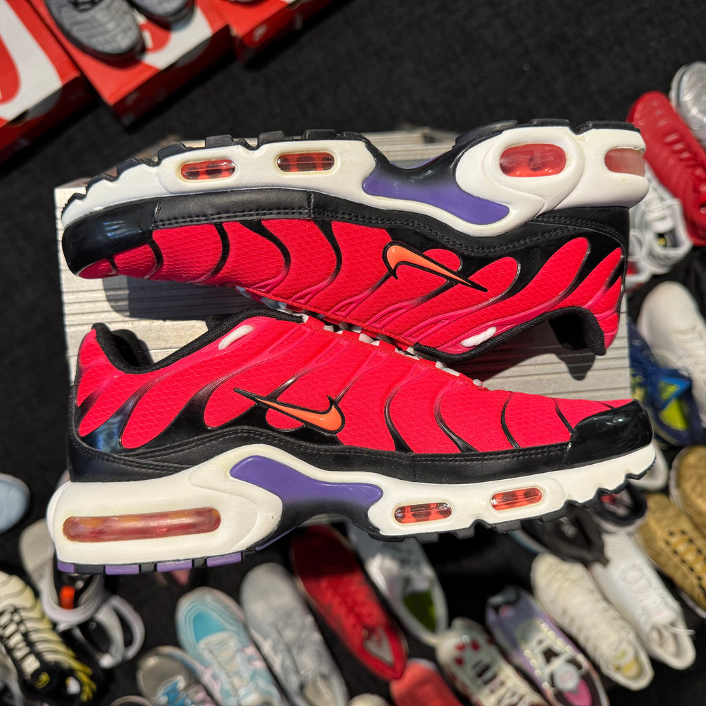 Nike Air Max Plus TN 'Siren Red' (Brand New)