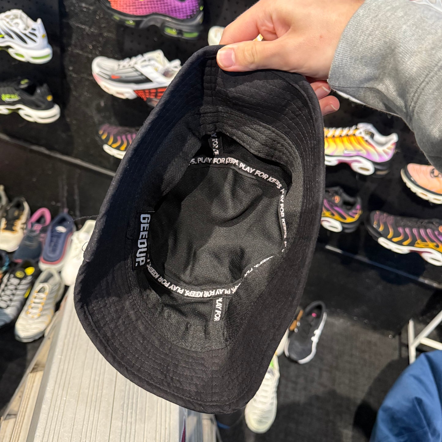 Geedup Bucket Hat 'Black Red' (Second hand)