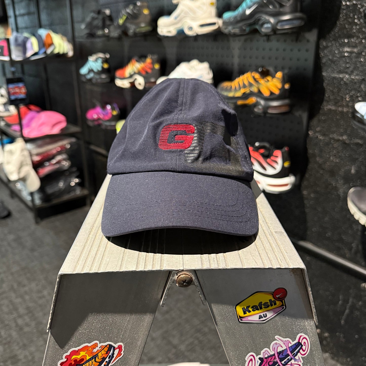 Geedup Sportsman Cap ‘Navy Red’ (Second hand)