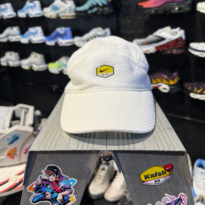 Nike Air Mesh Tailwind Drifit Running Hat 'White Tiffany' (Second hand)