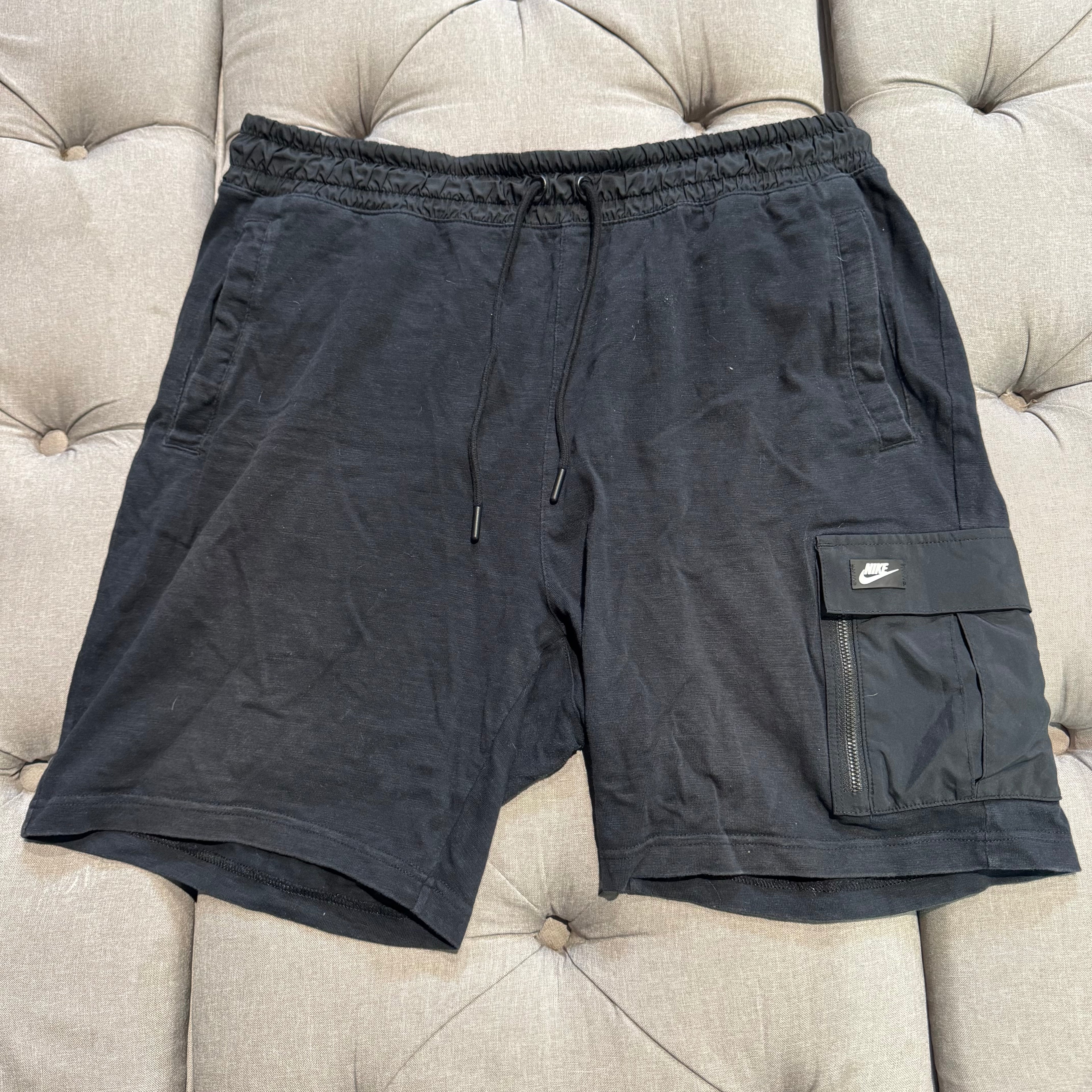 Nike Cargo Shorts 'Black' (Second hand)