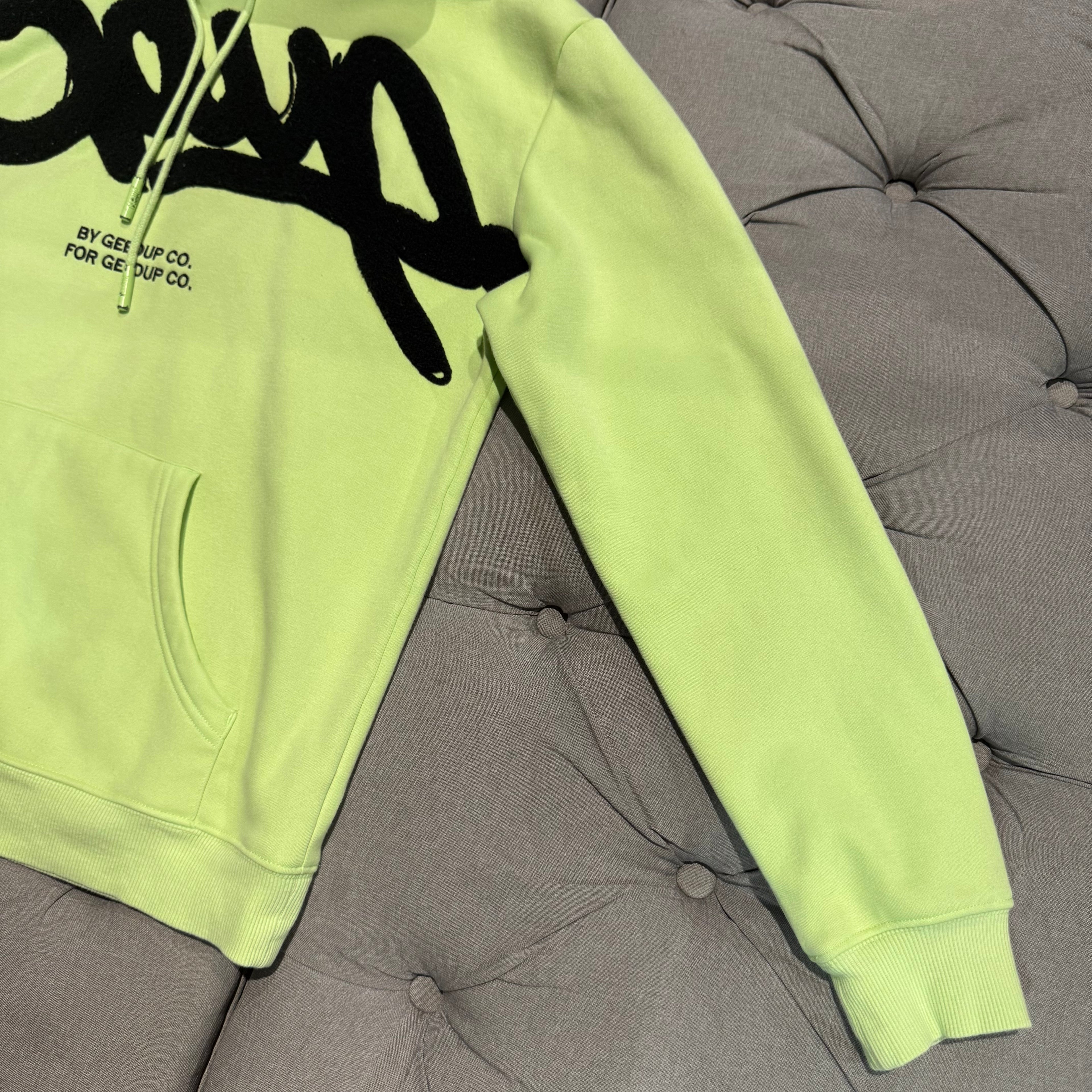 Geedup Handstyle Hoodie 'Pastel Black' (Second hand)