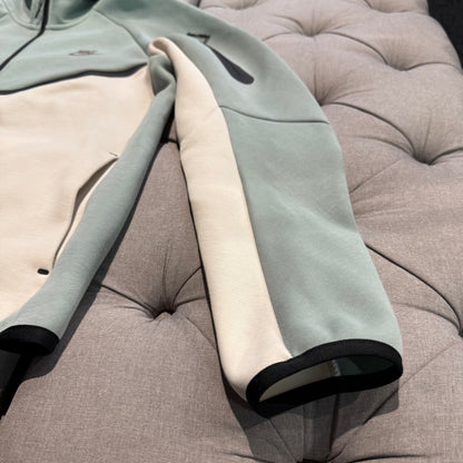 Nike Tech Fleece Jacket 'Cream Mint' (Second hand)