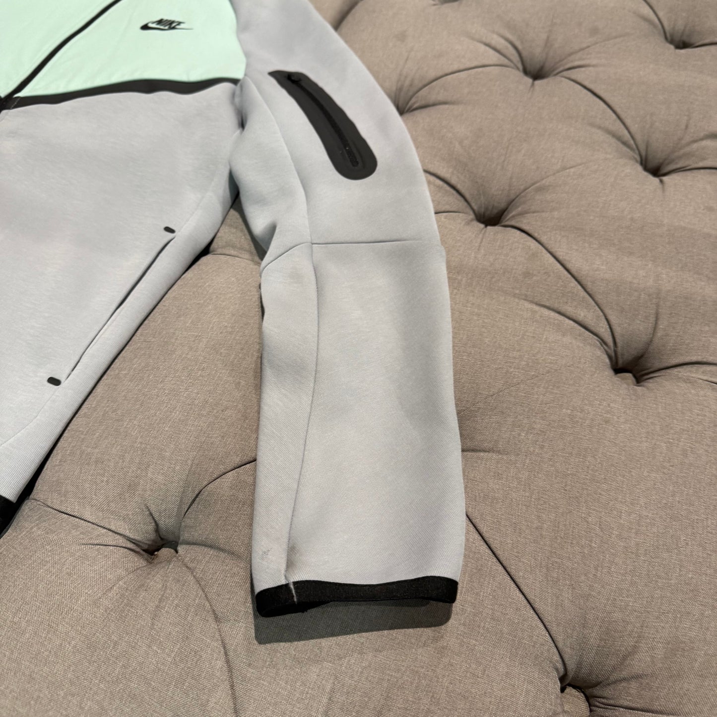 Nike Tech Fleece Jacket 'Grey Mint Green' (Second hand)