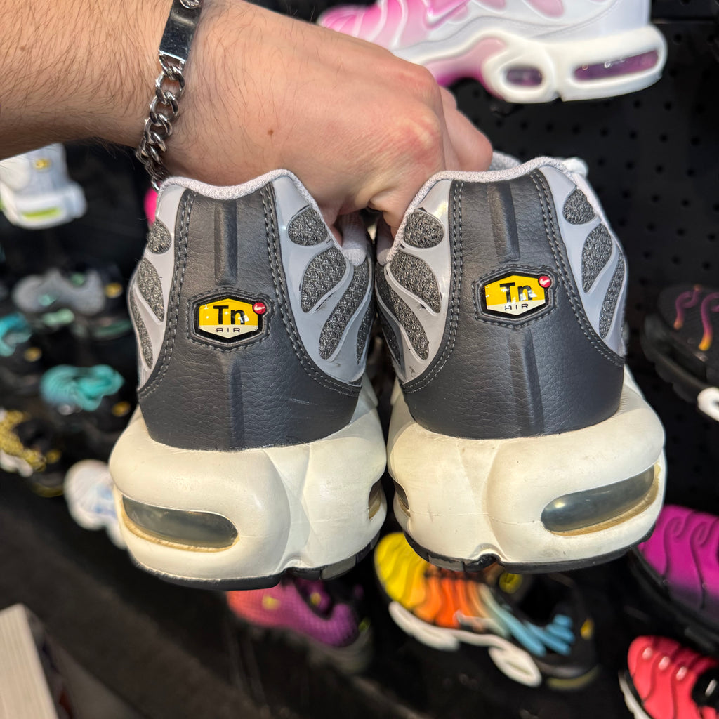 Nike Air Max Plus TN SE 'Iron Grey' (Second hand)