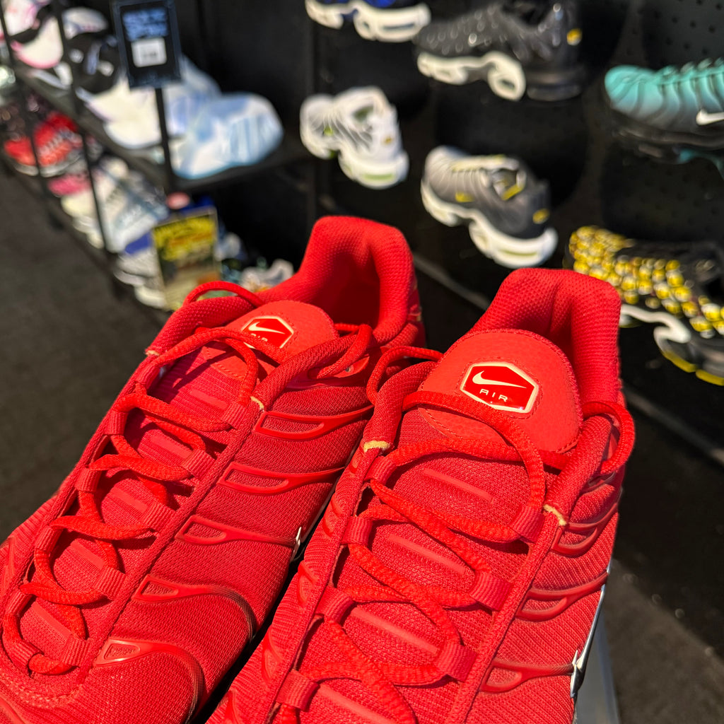 Nike Air Max Plus TN 'Diablo Black University Red' (Second hand)