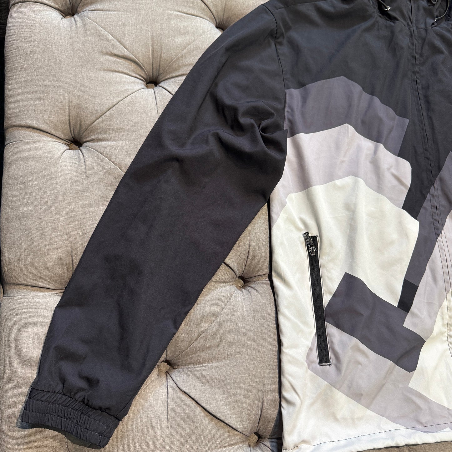 Geedup Handstyle Zipup Jacket 'Grey White' (Second hand)