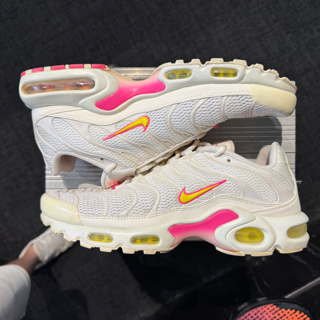 Nike Air Max Plus TN 'Sail Digital Pink' (Second hand)