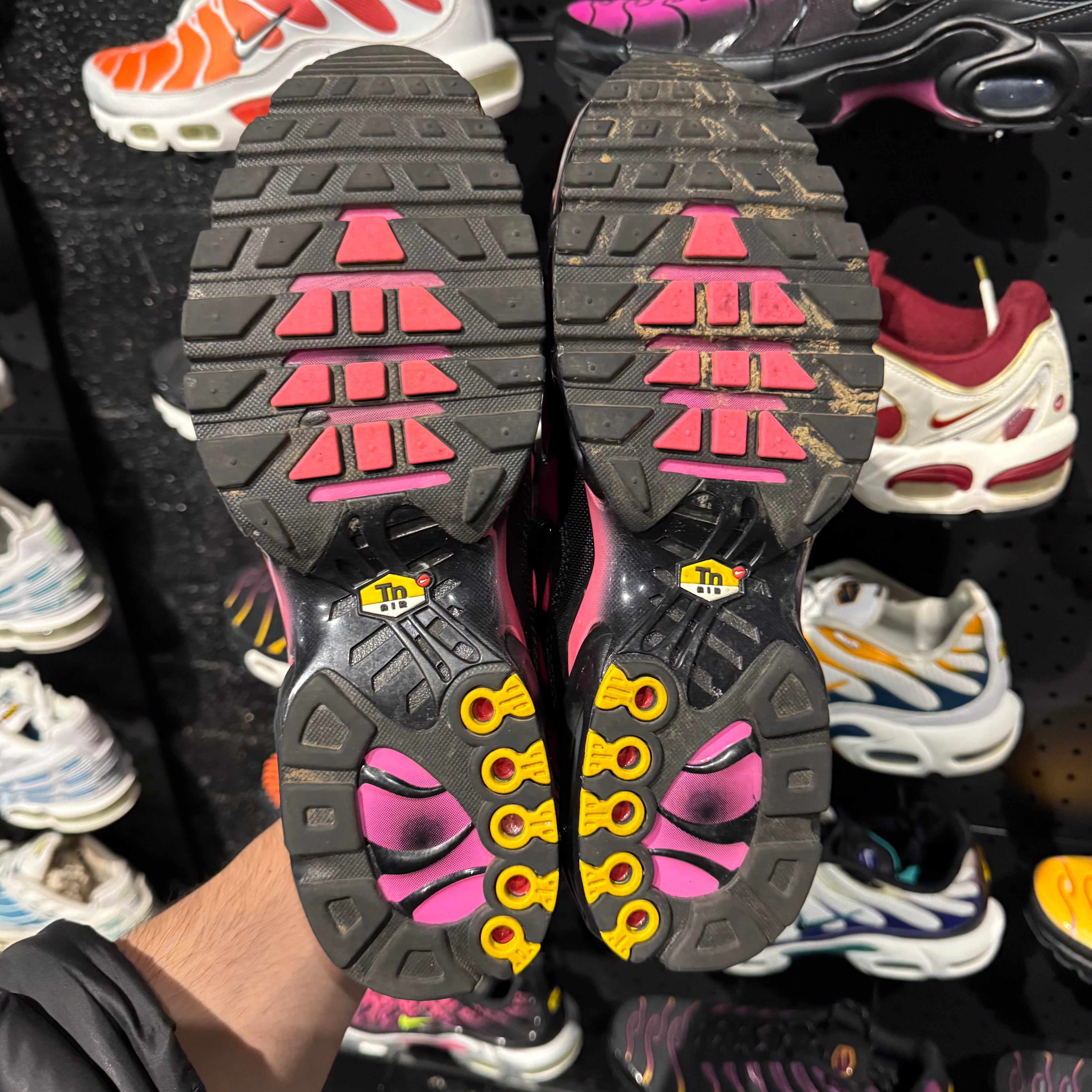 Nike Air Max Plus TN 'Black Hyper Pink' (Second hand)