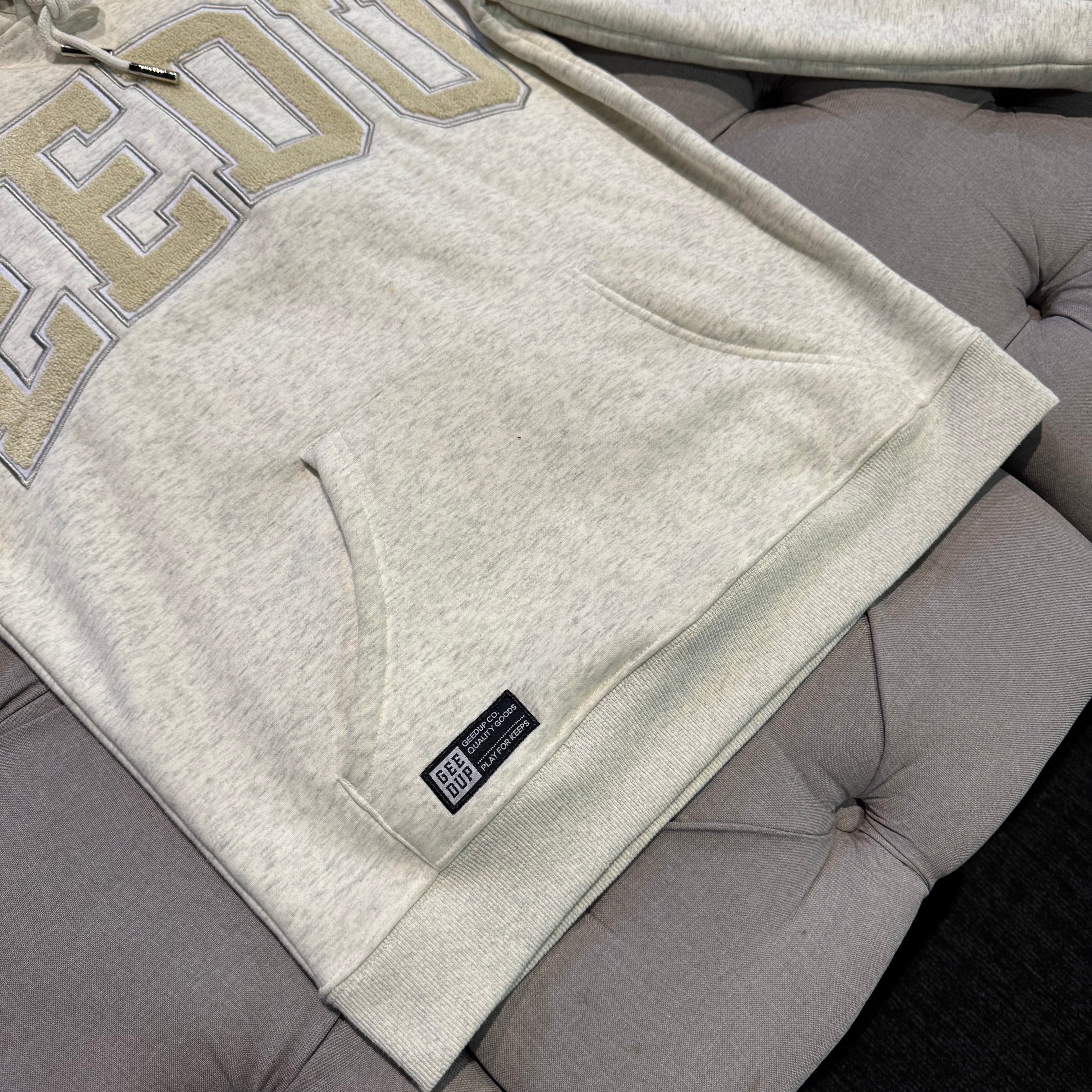 Geedup Team Logo Hoodie 'Wheat' (Second hand)