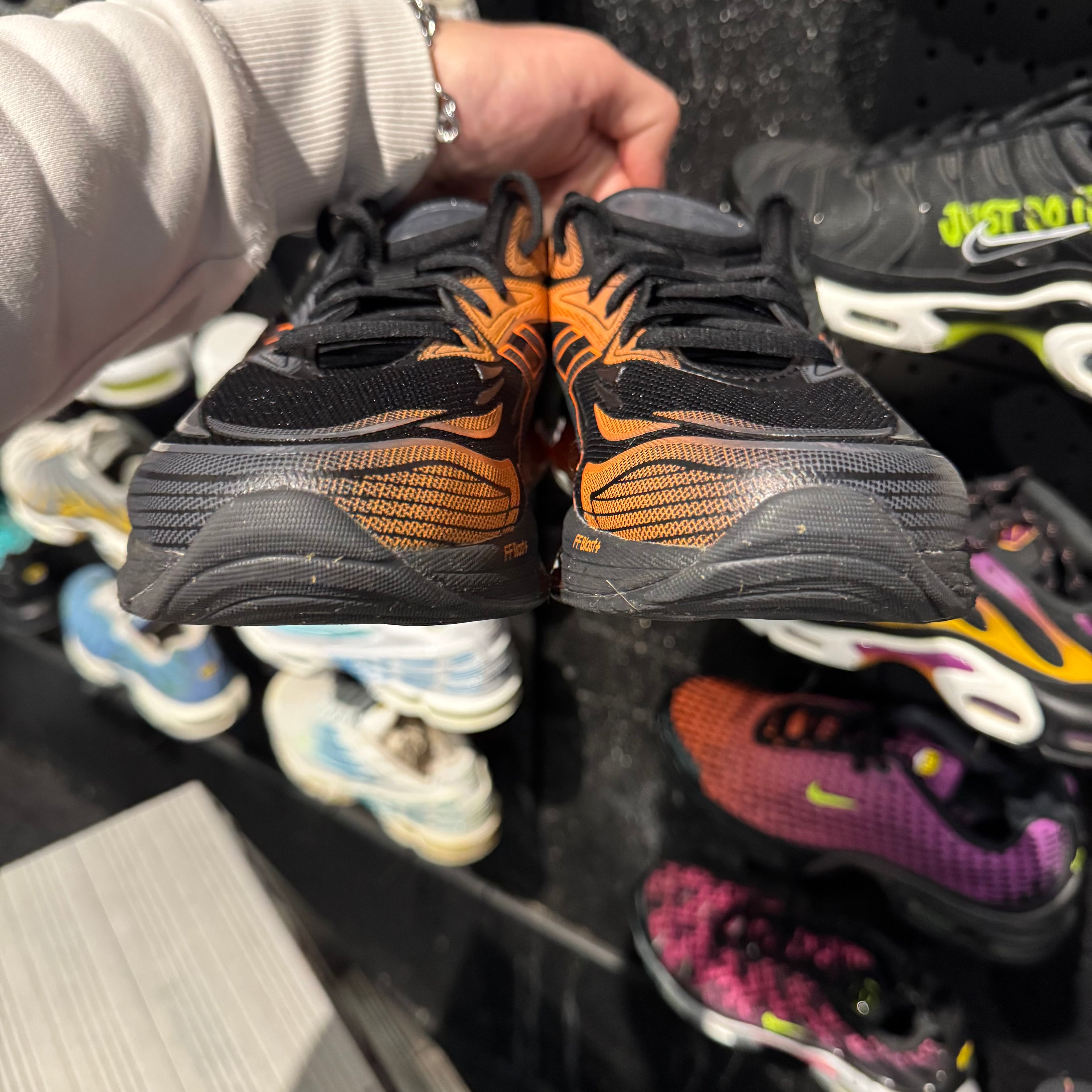 Asics Gel-Quantum 360 8 'Black Orange' (Second hand)