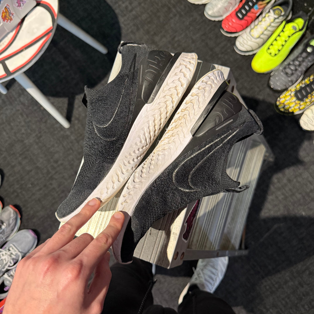 Nike Epic Phantom React Flyknit 'Black White' (Second hand)