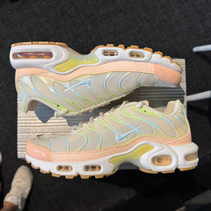 Nike Air Max Plus TN 'Crimson Tint Pale Ivory' (Second hand)