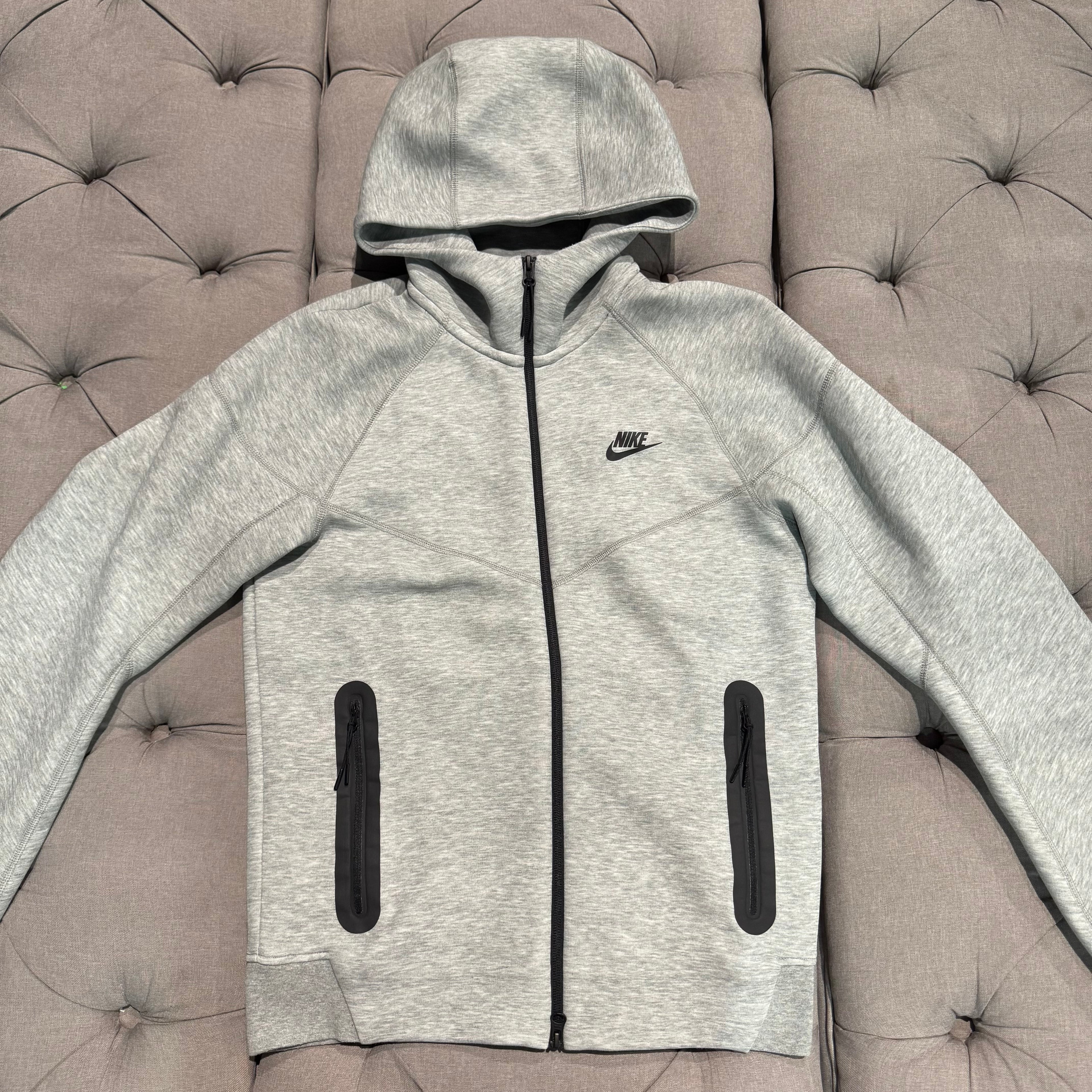 Nike Tech Fleece Jacket 'Grey' (Second hand)