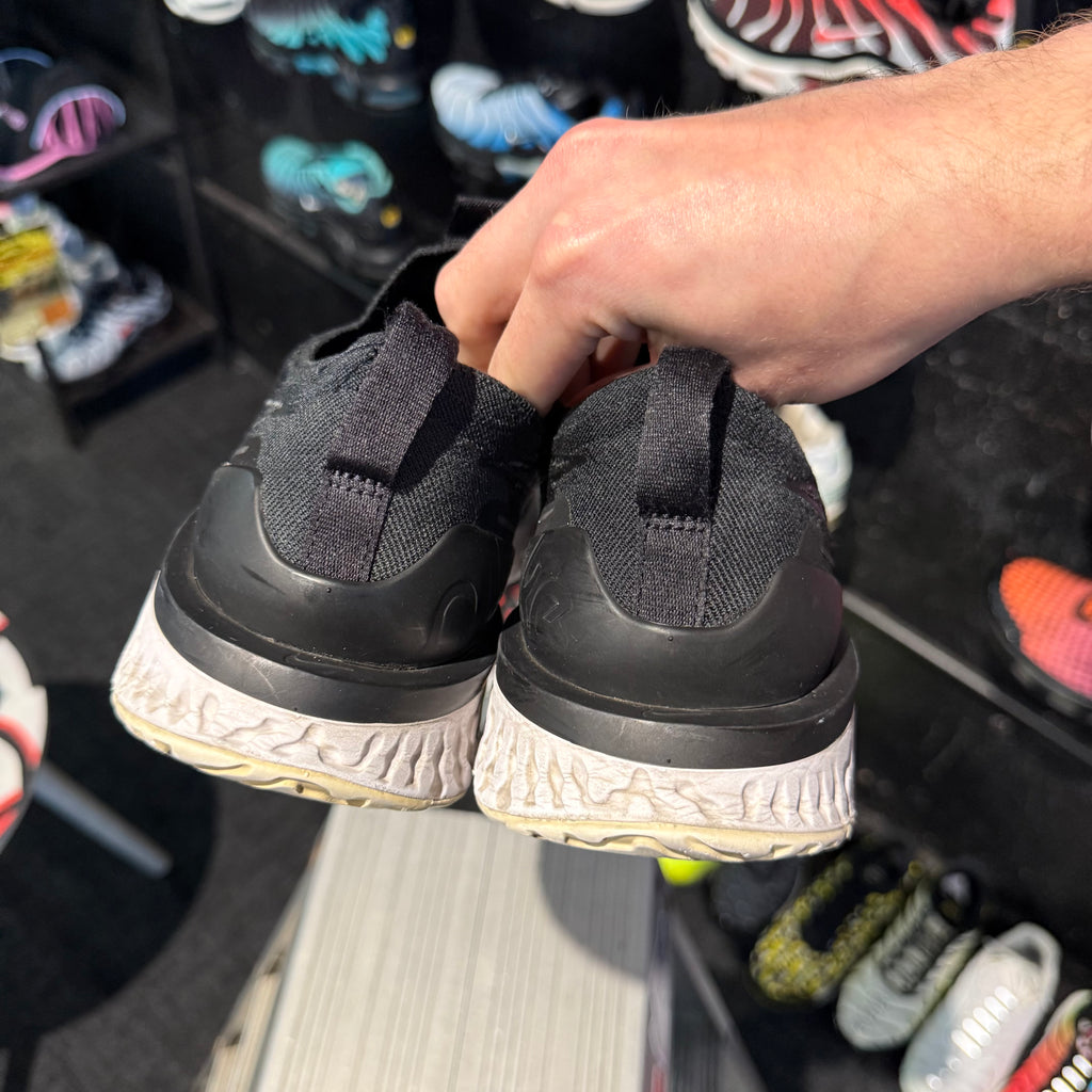 Nike Epic Phantom React Flyknit 'Black White' (Second hand)