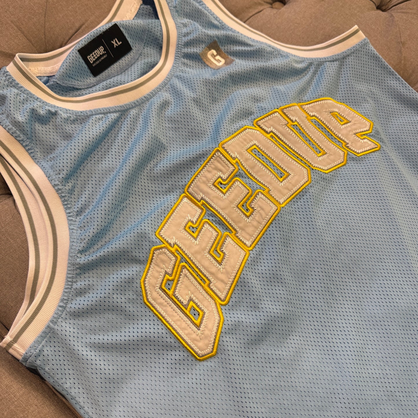 Geedup Basketball Mesh Jersey ‘Baby Blue Yellow’ (Second hand)