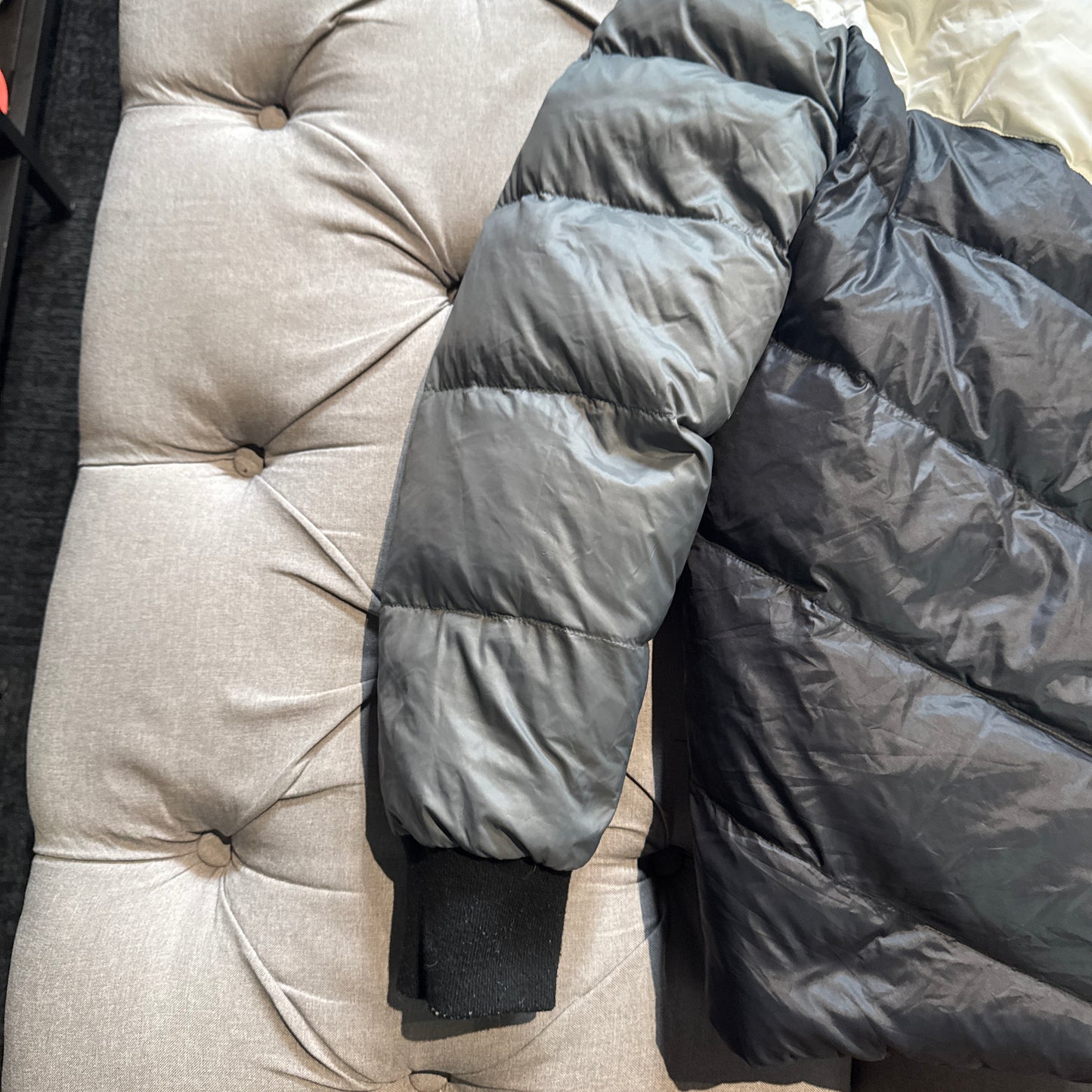 Geedup Reversible Puffer Jacket 'Blue Black / White Grey' (Second hand)