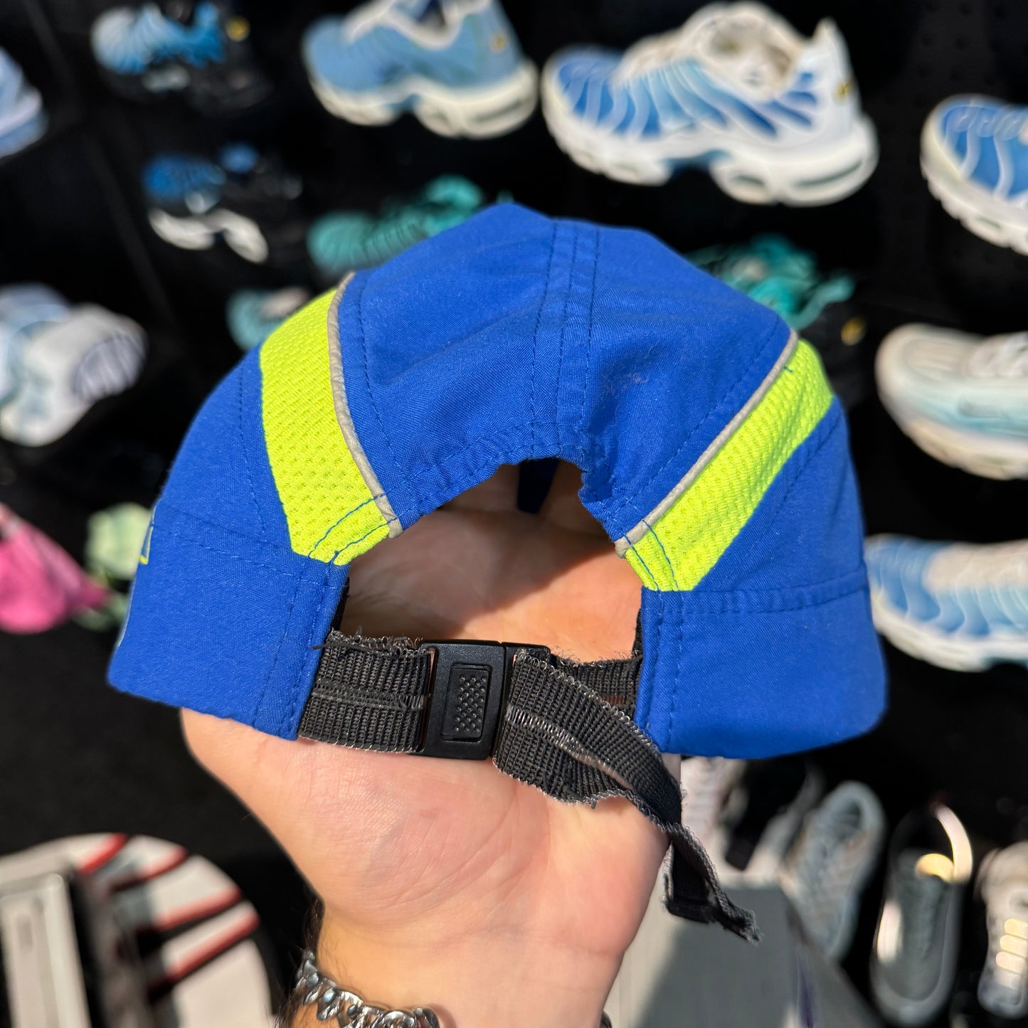 Asics Running Cap 'Blue Neon Green' (Second hand)