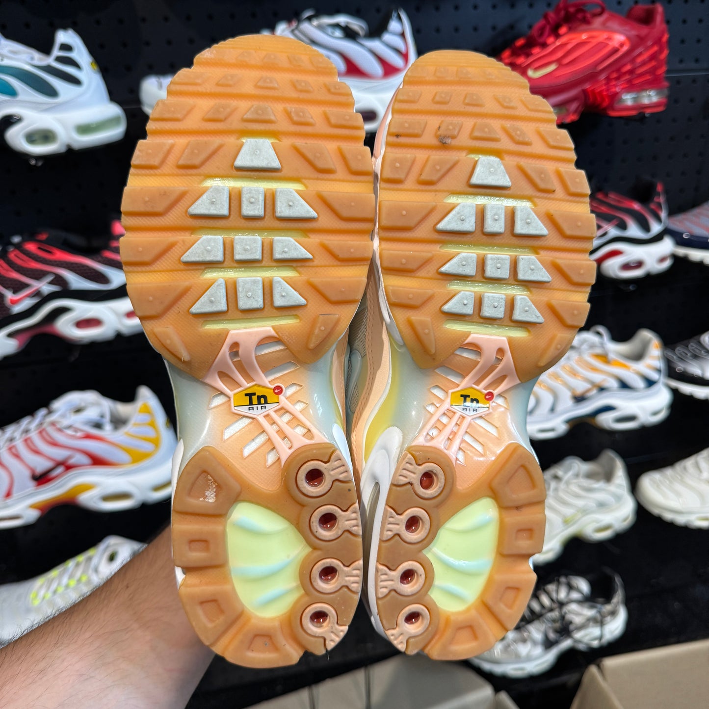 Nike Air Max Plus TN 'Crimson Tint Pale Ivory' (Second hand)