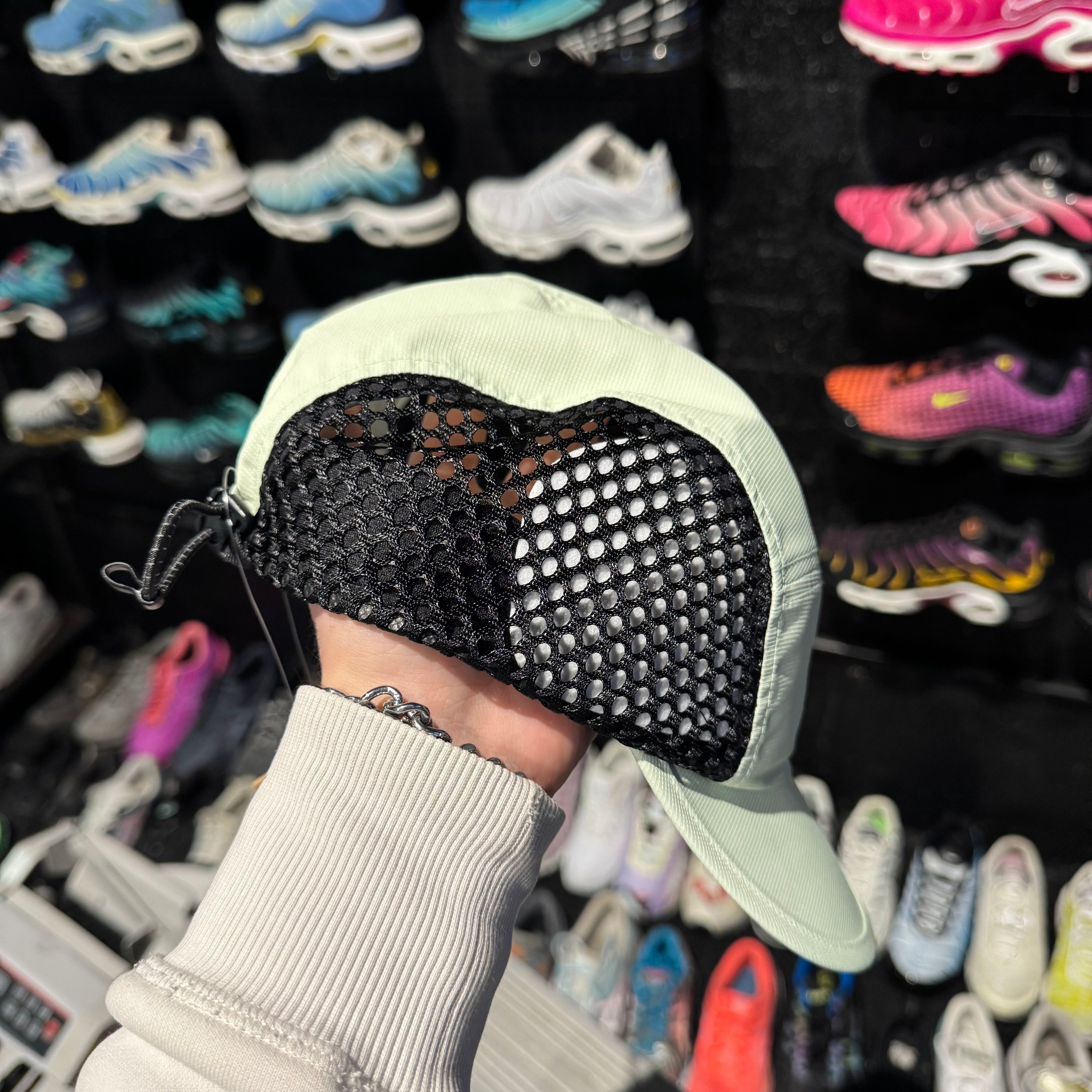 Asics Peformance Run Ultra Light Cap 'Black Whisper Green' (Brand New)