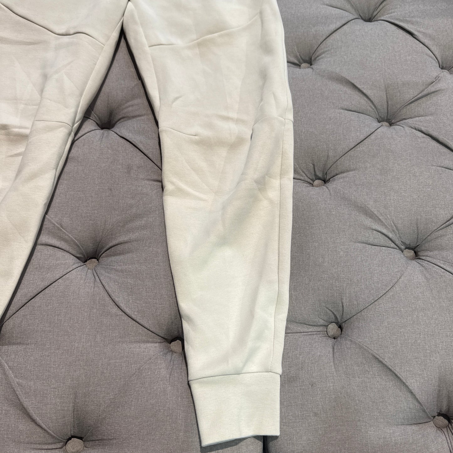 Nike Tech Fleece Track Pants 'Butter Cream' (Second hand)