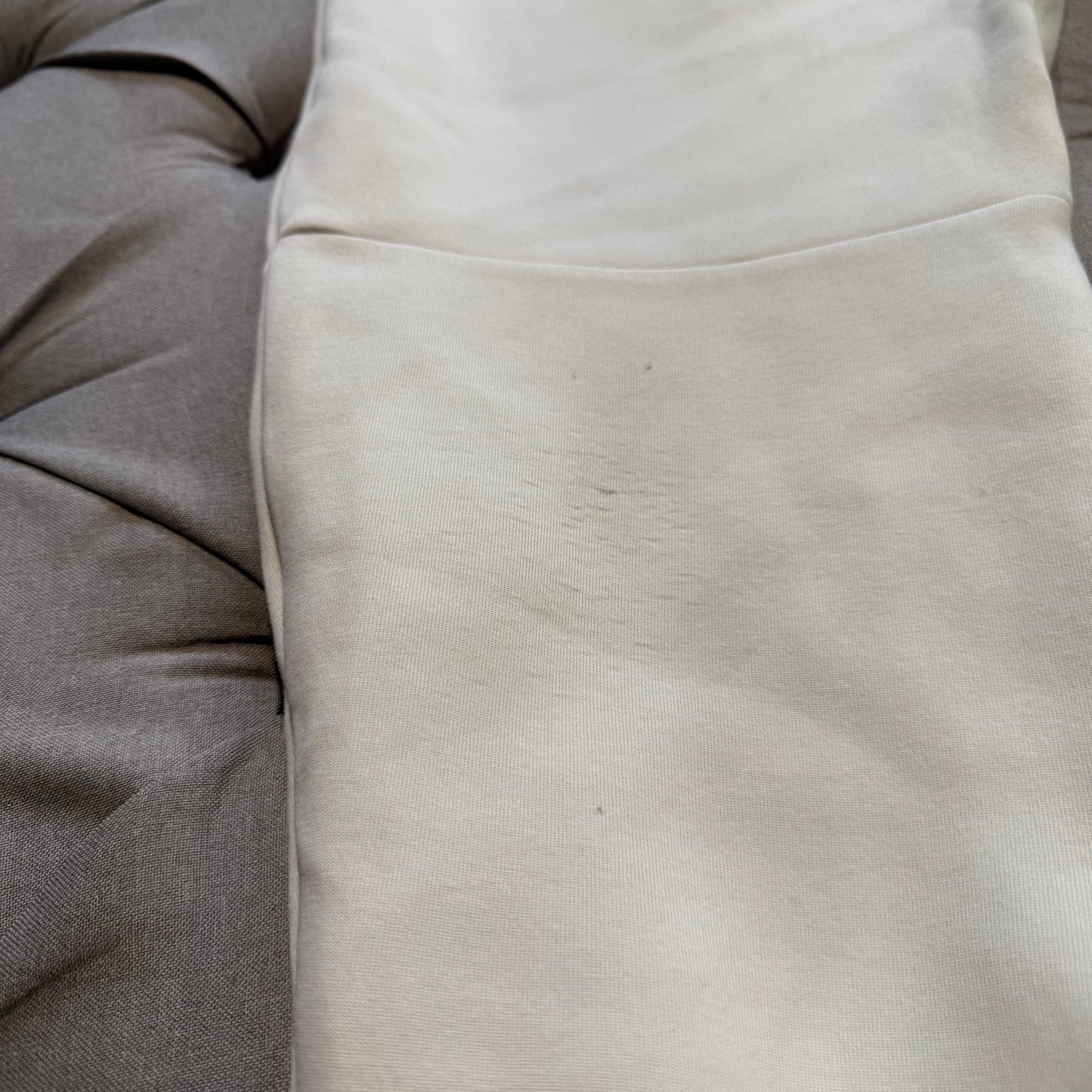 Nike Tech Fleece Pants 'White Cream' (Second hand)