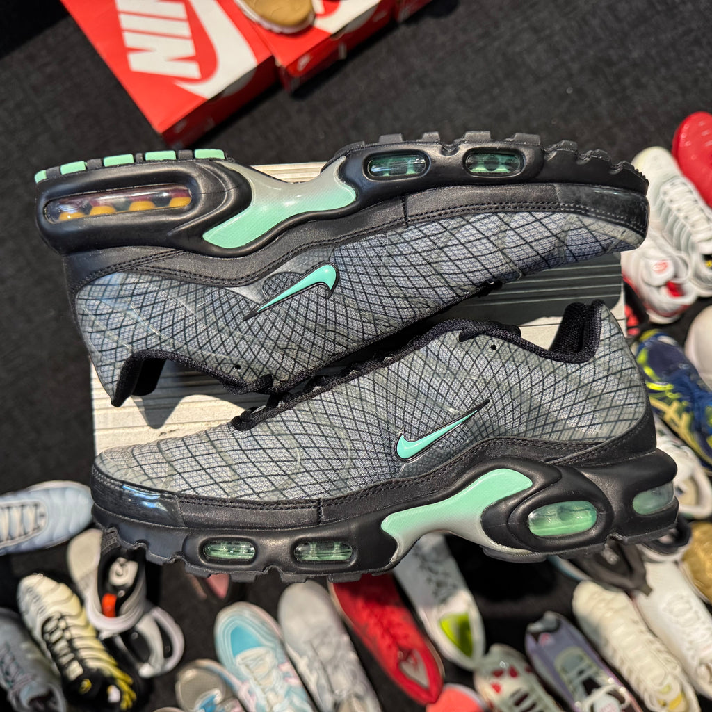 Nike Air Max Plus TN 'Spirograph' (Brand New)