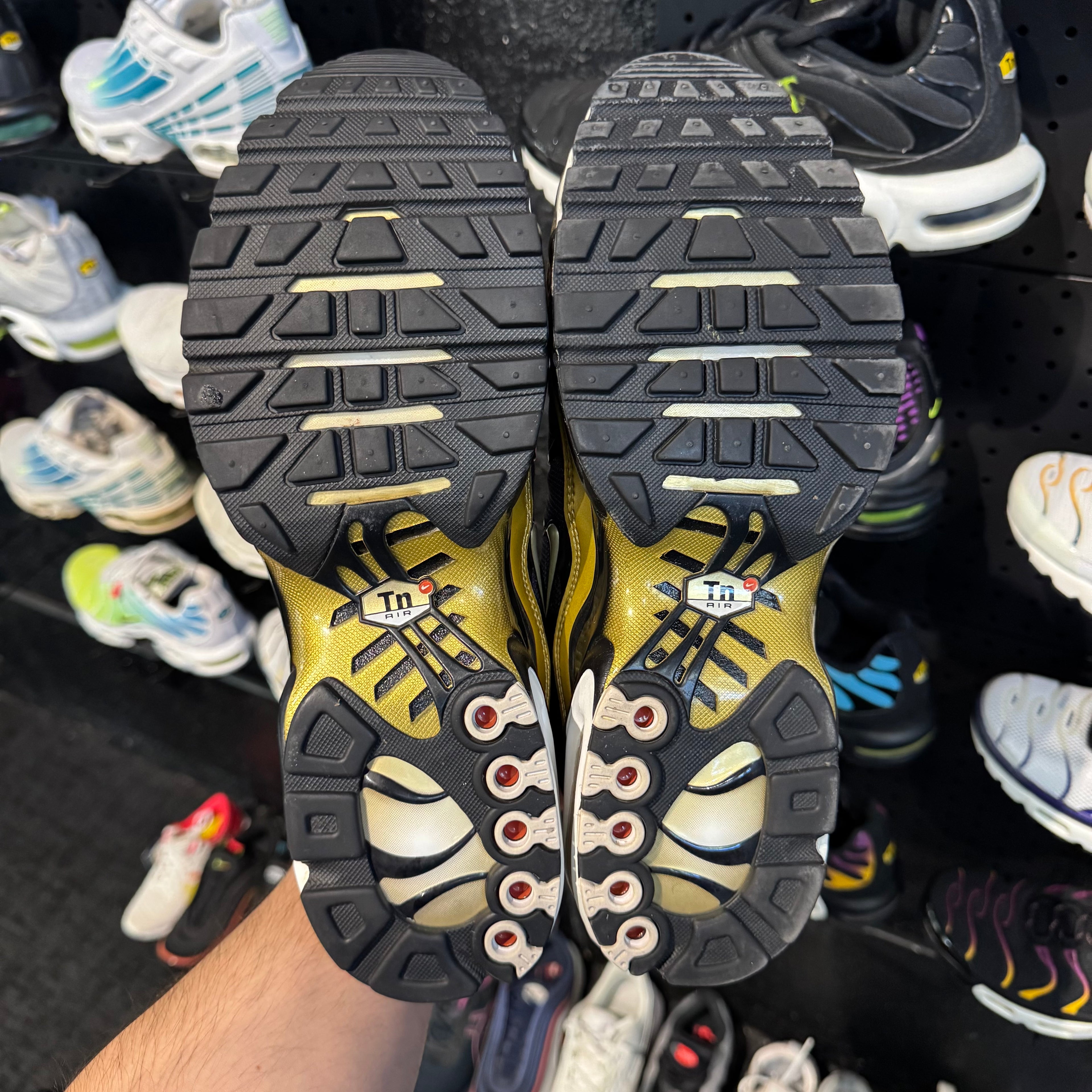 Nike Air Max Plus TN 'White Metallic Gold Black' (Second hand)