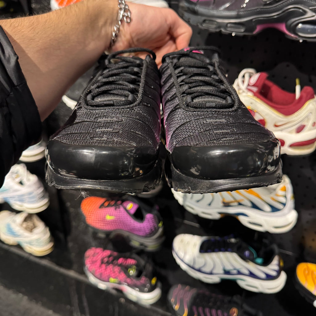 Nike Air Max Plus TN 'Black Hyper Pink' (Second hand)