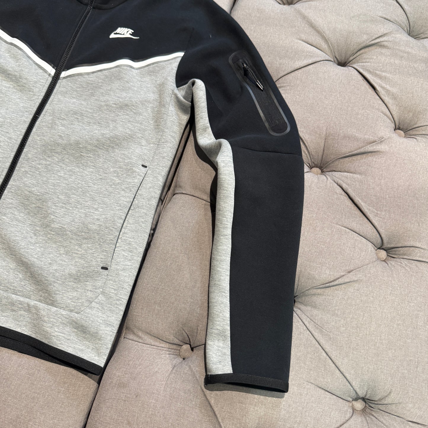 Nike Tech Fleece Jacket 'Black Grey' (Second hand)