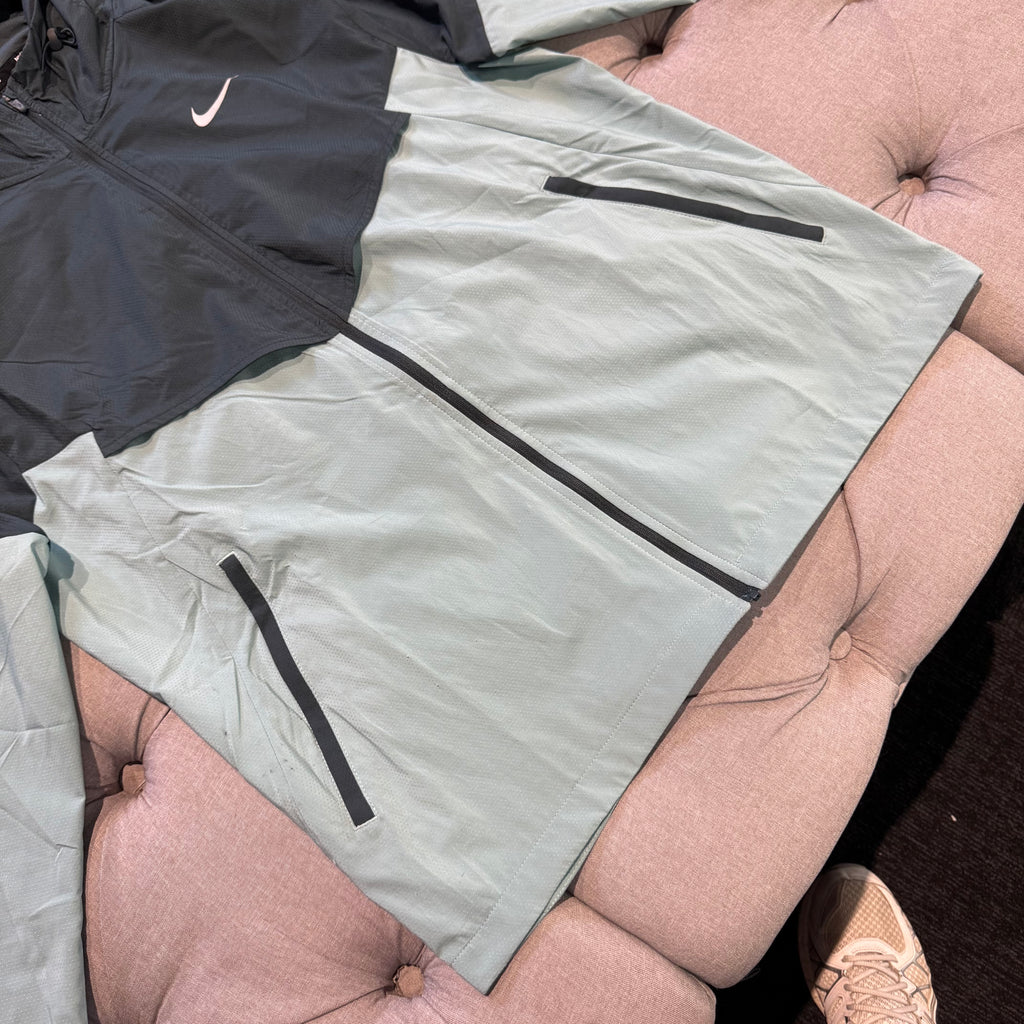 Nike Miller Repel Windbreaker 'Seaweed' (Second hand)