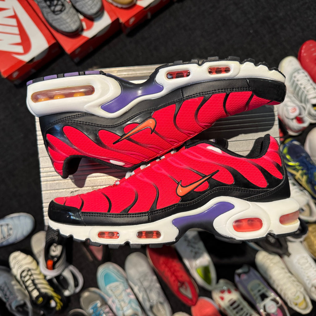 Nike Air Max Plus TN 'Siren Red' (Brand New)