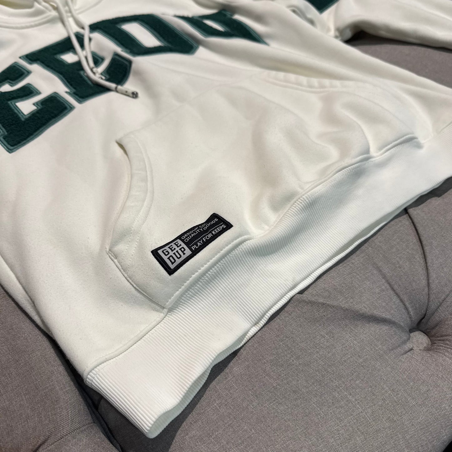 Geedup Team Logo Hoodie 'White Green' (Second hand)