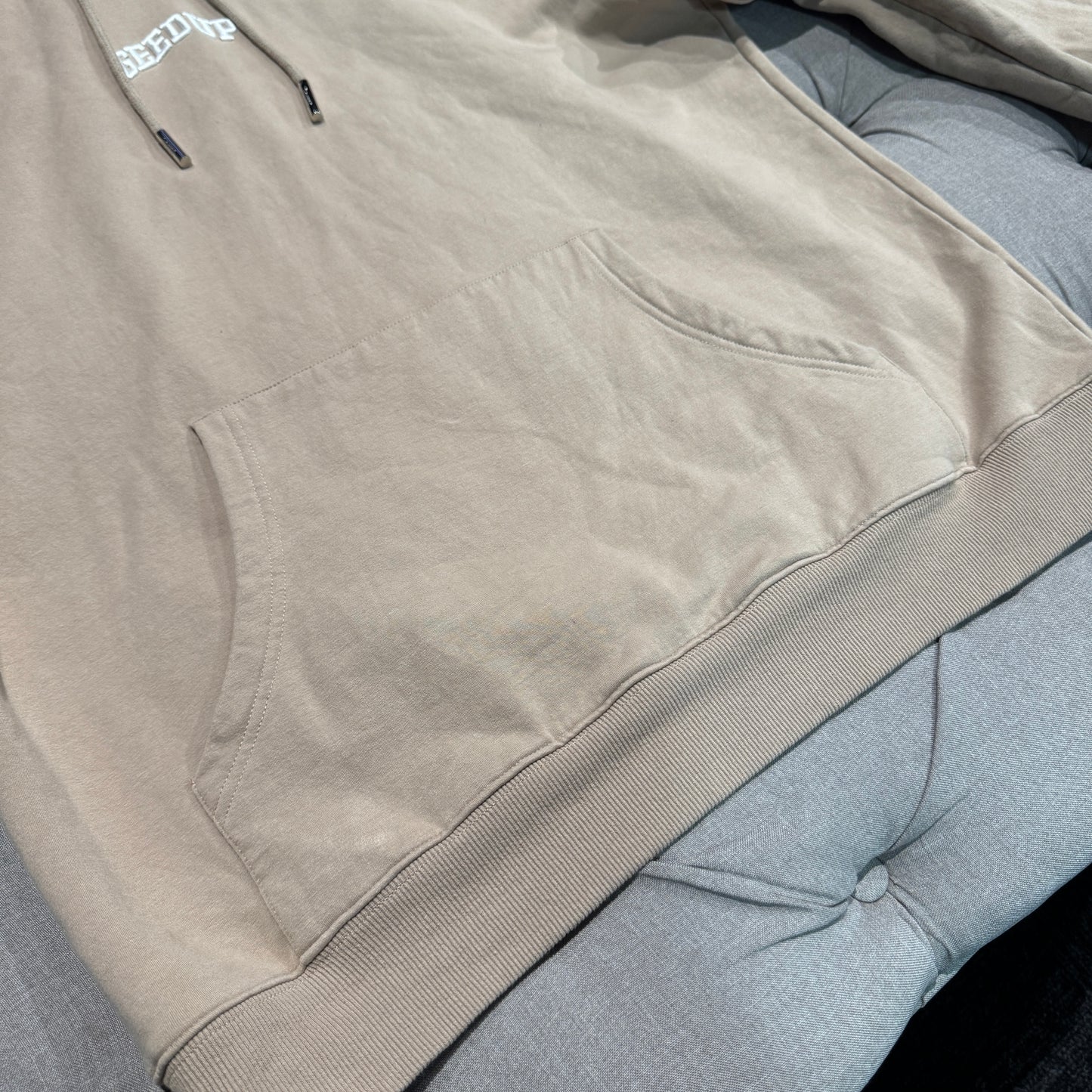 Geedup Small Logo Hoodie 'Brown' (Second hand)