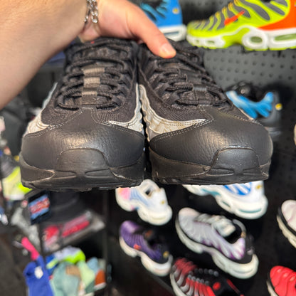 Nike Air Max 95 'Black Picante Red Reflective' (Second hand)