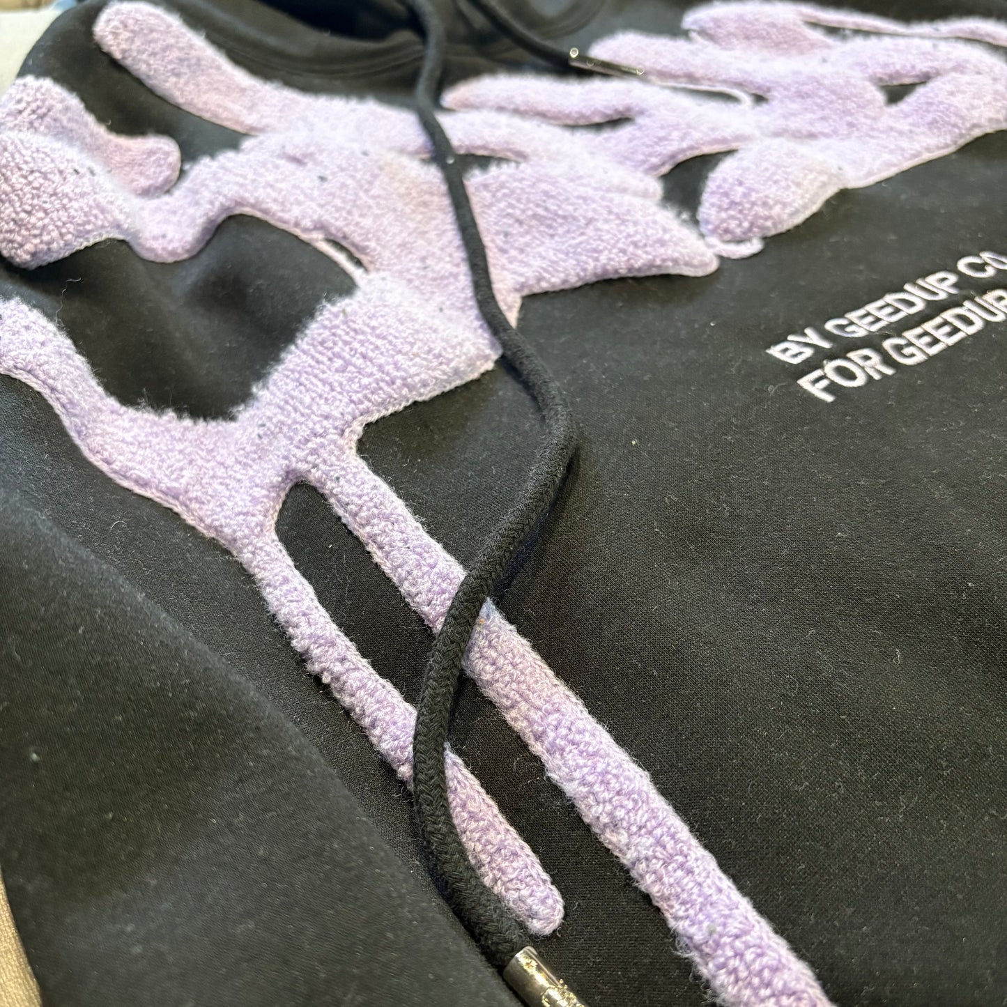Geedup Handstyle Hoodie 'Black Lavender' (Second hand)