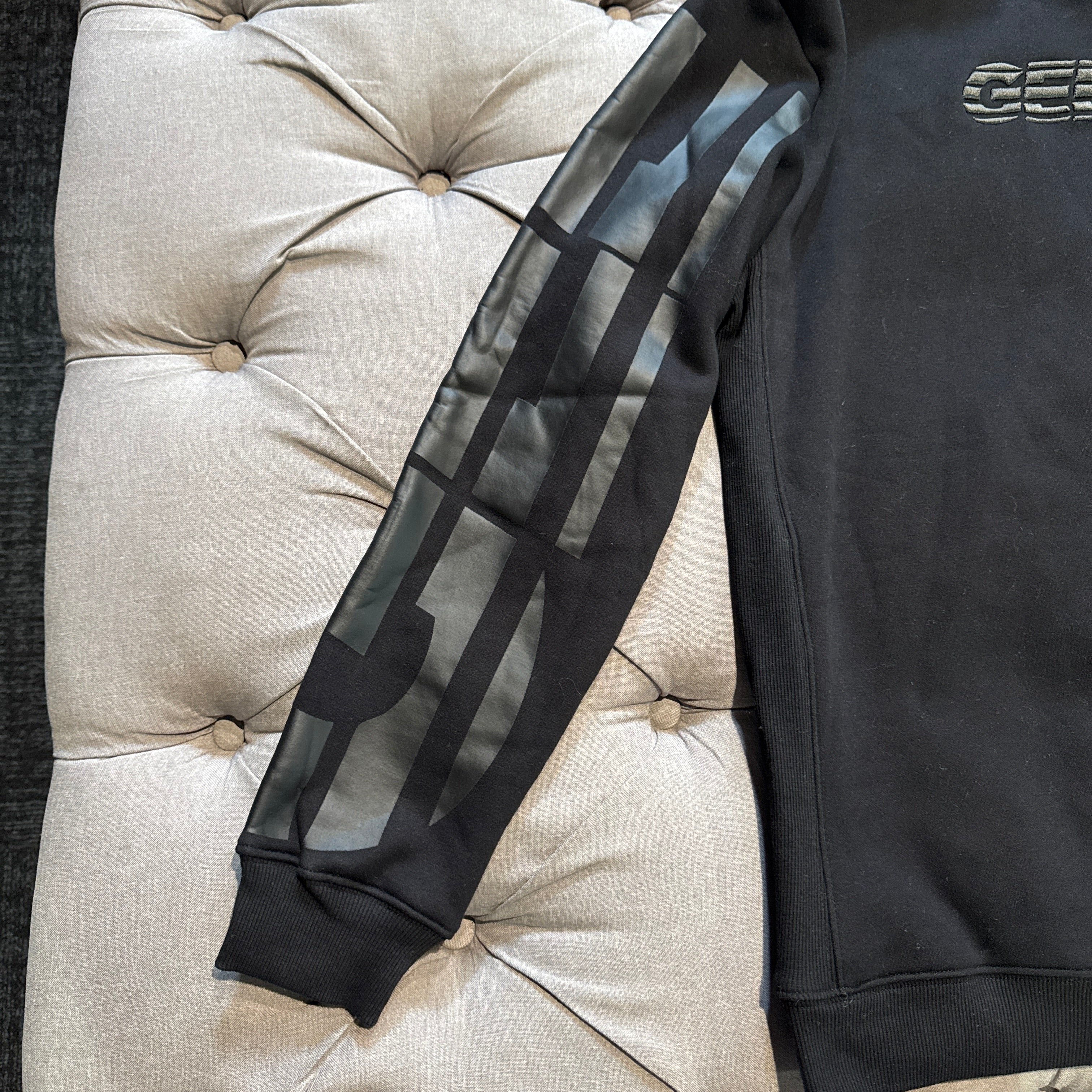 Geedup Sportsman Crewneck 'Blackout 2.0' (Second hand)
