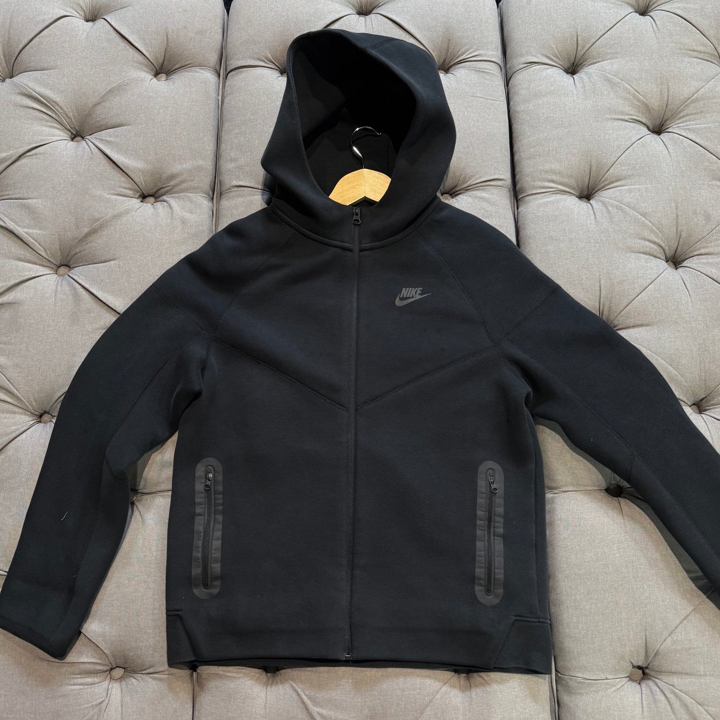 Youth Nike Tech Fleece Jacket 'Black' (Second hand)