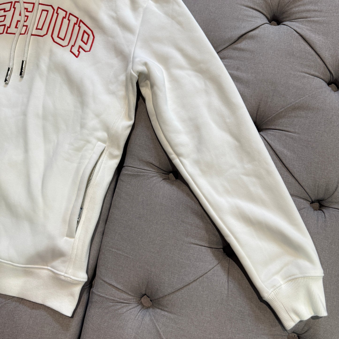 Geedup Team Logo Proud Hoodie 'White Red' (Second hand)