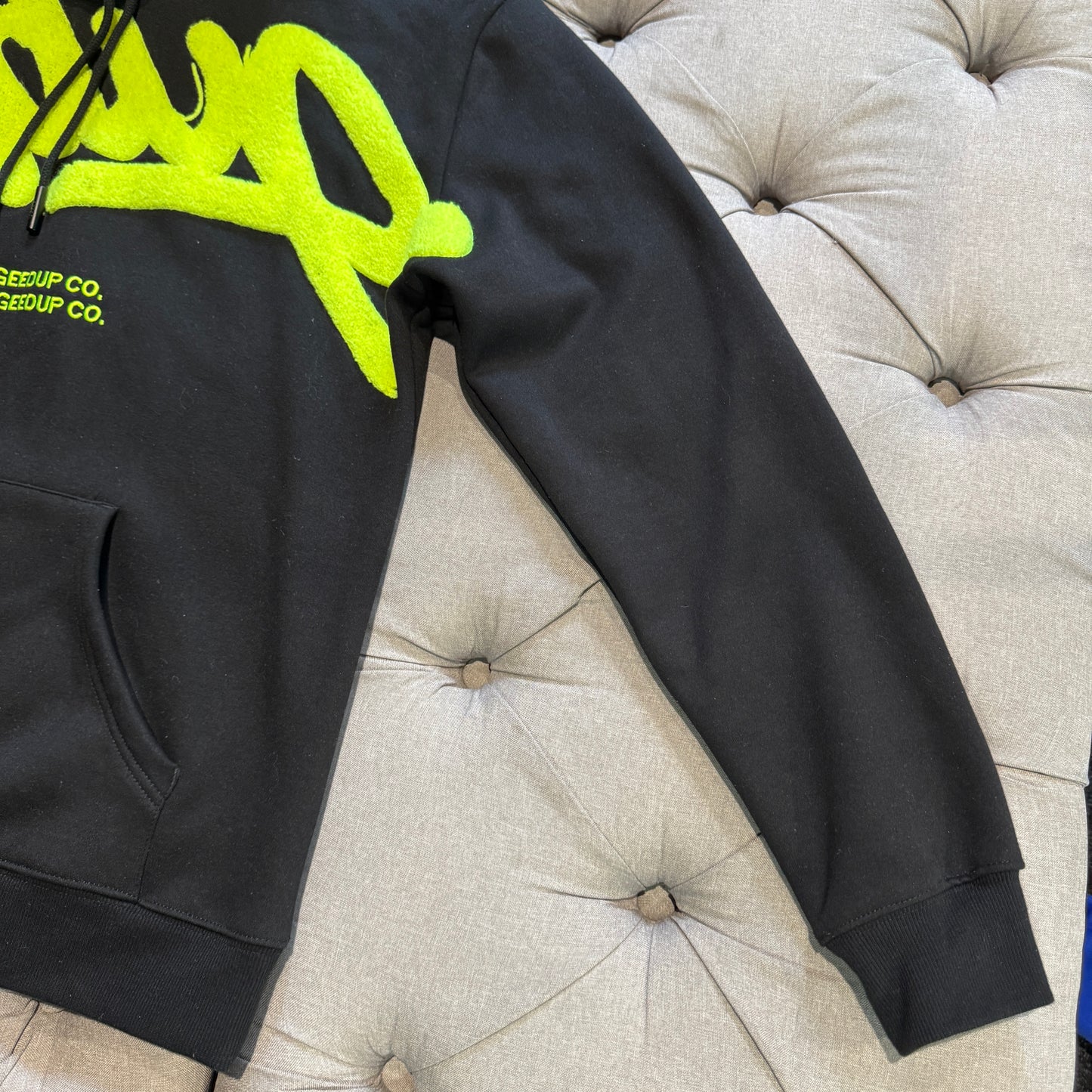 Geedup Handstyle Hoodie 'Black Volt' (Second hand)