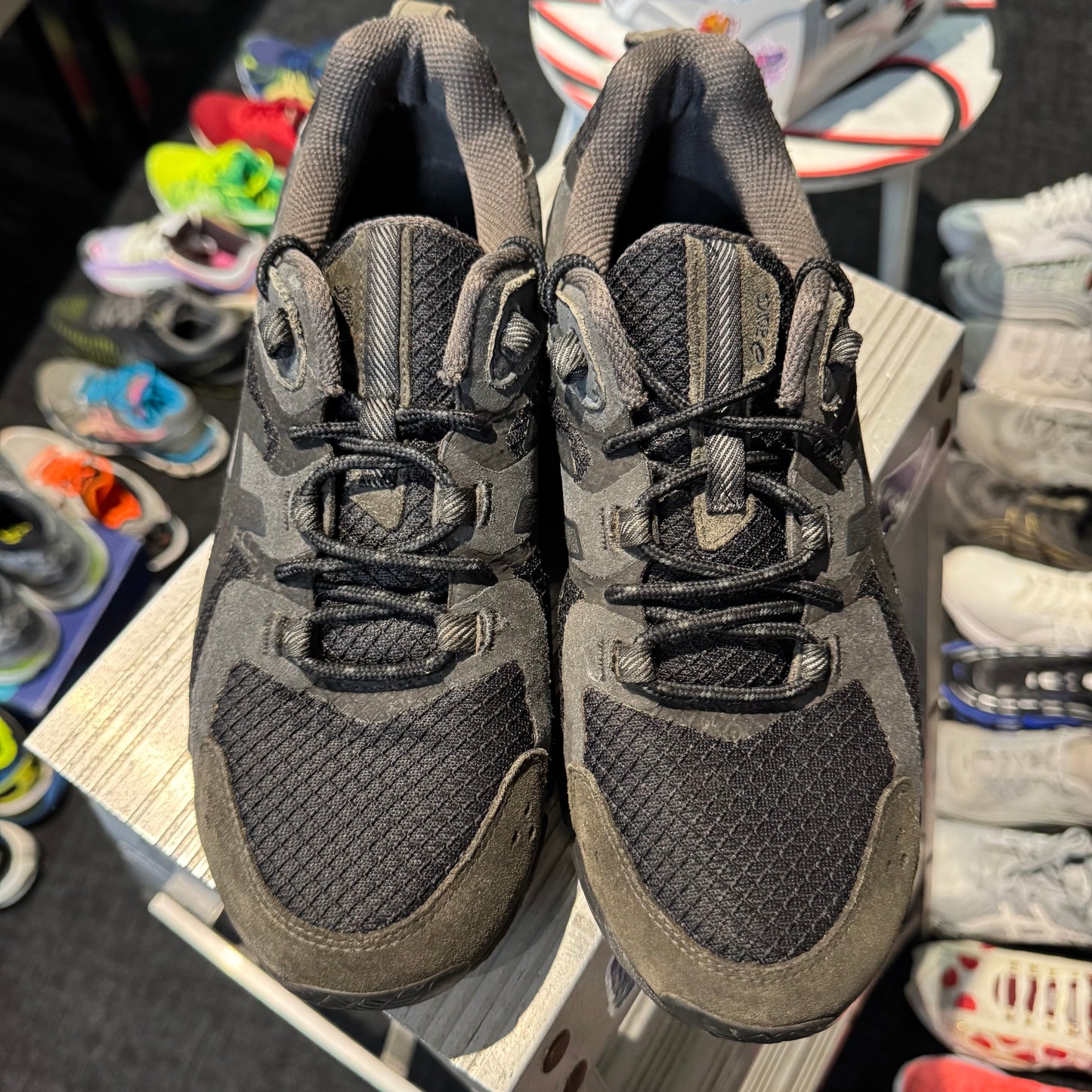 Asics Gel Quantum 180 8 'Black' (Second hand)