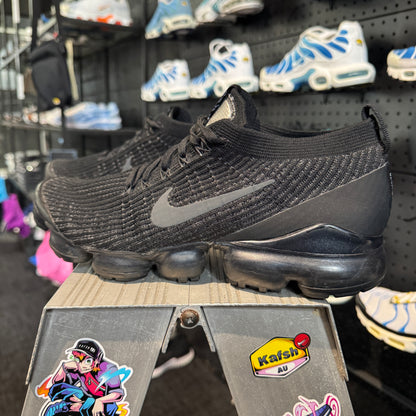 Nike Air Vapor Max Flyknit 3 'Triple Black' (Second hand)