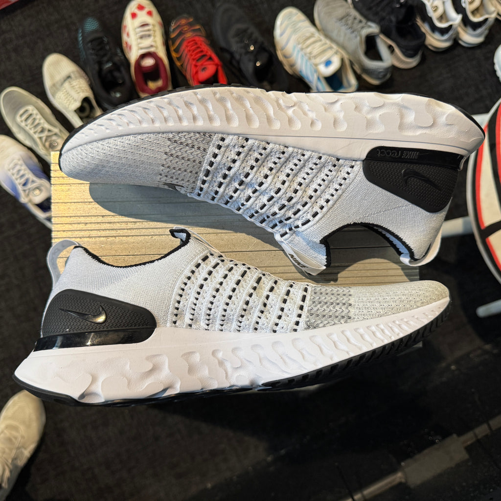 Nike React Phantom Run 2 'White Black' (Brand New)