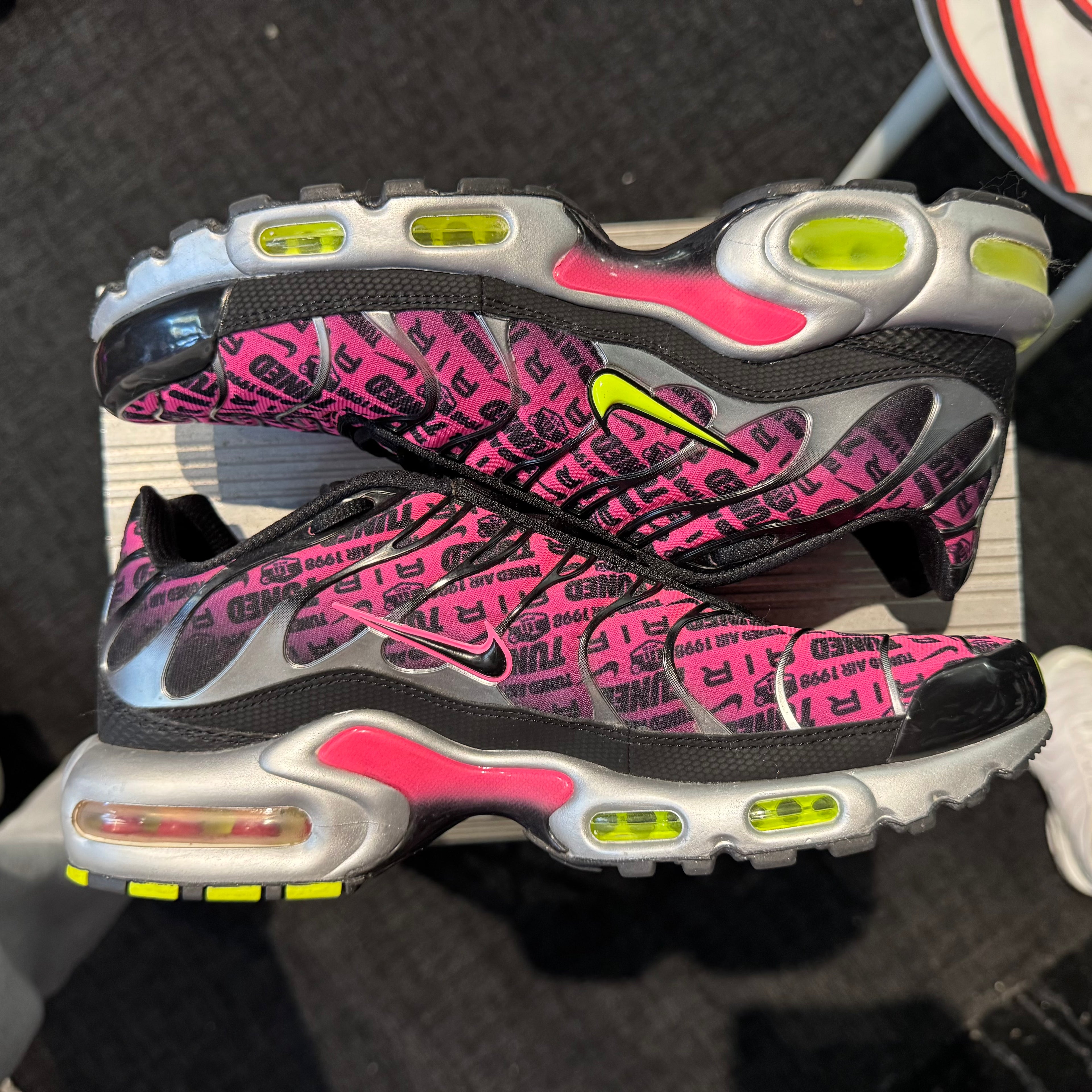 Nike Air Max Plus TN Mercurial XXV 'Hyper Pink Volt' (Second hand)