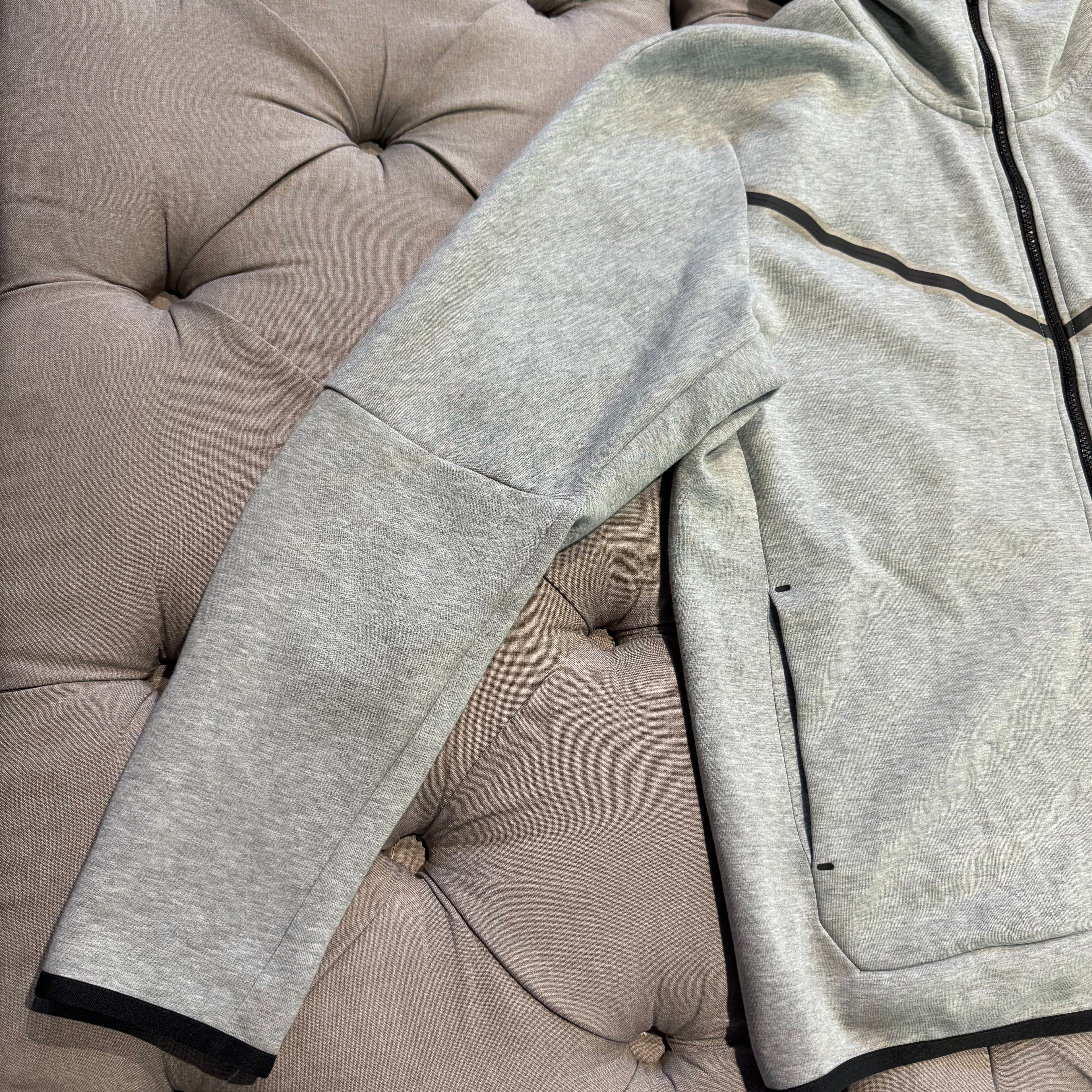 Nike Tech Fleece Jacket 'Grey' (Second hand)