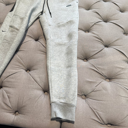 Nike Tech Fleece Track Pants 'Grey' (Second hand)